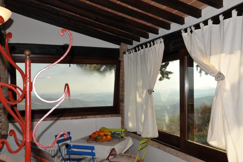 Agriturismo La Bicocca - Apt. "Il Leccio" Castel Rigone Exterior foto